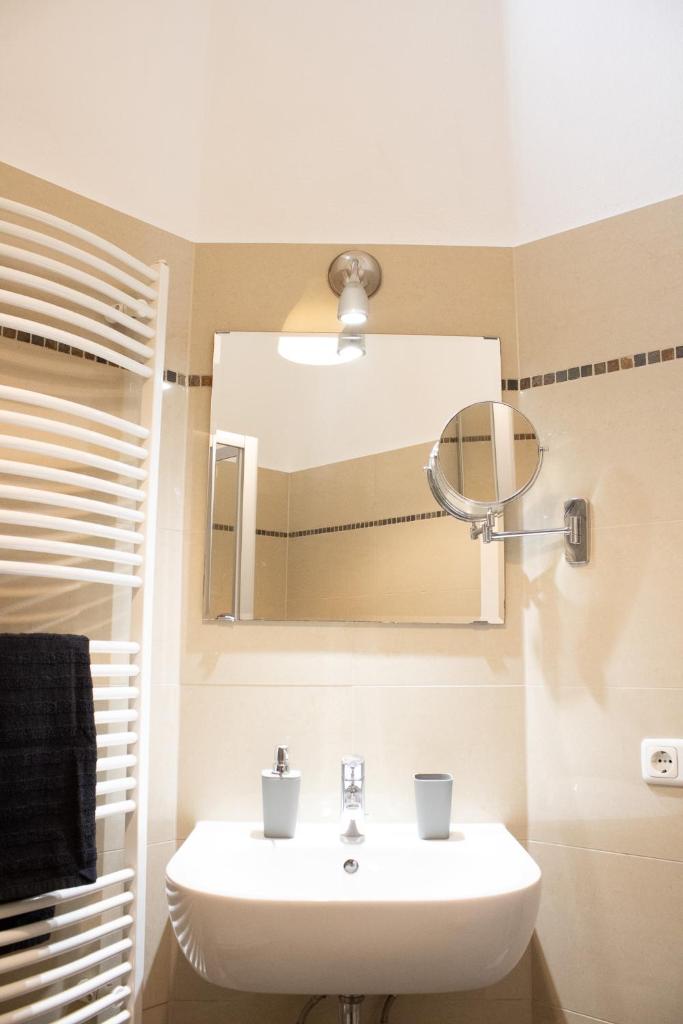Business Central Apartment Wiesbaden 8
