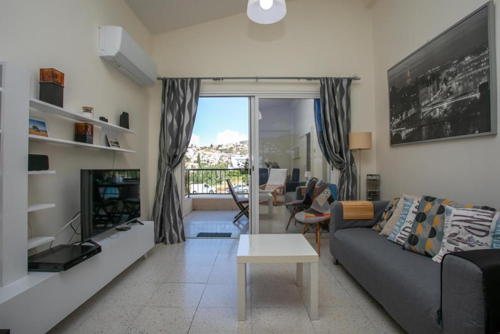 The Marilouize Apartment 6