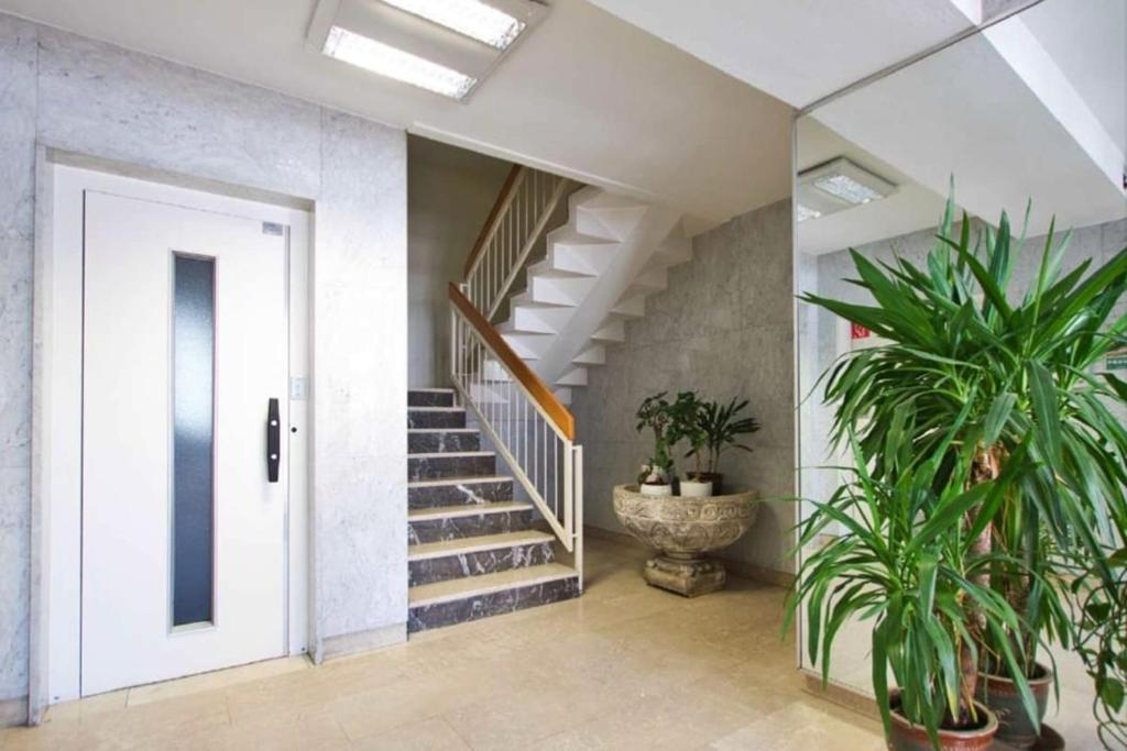 133 sqm 3 bedroom Apartment in Geneva 1