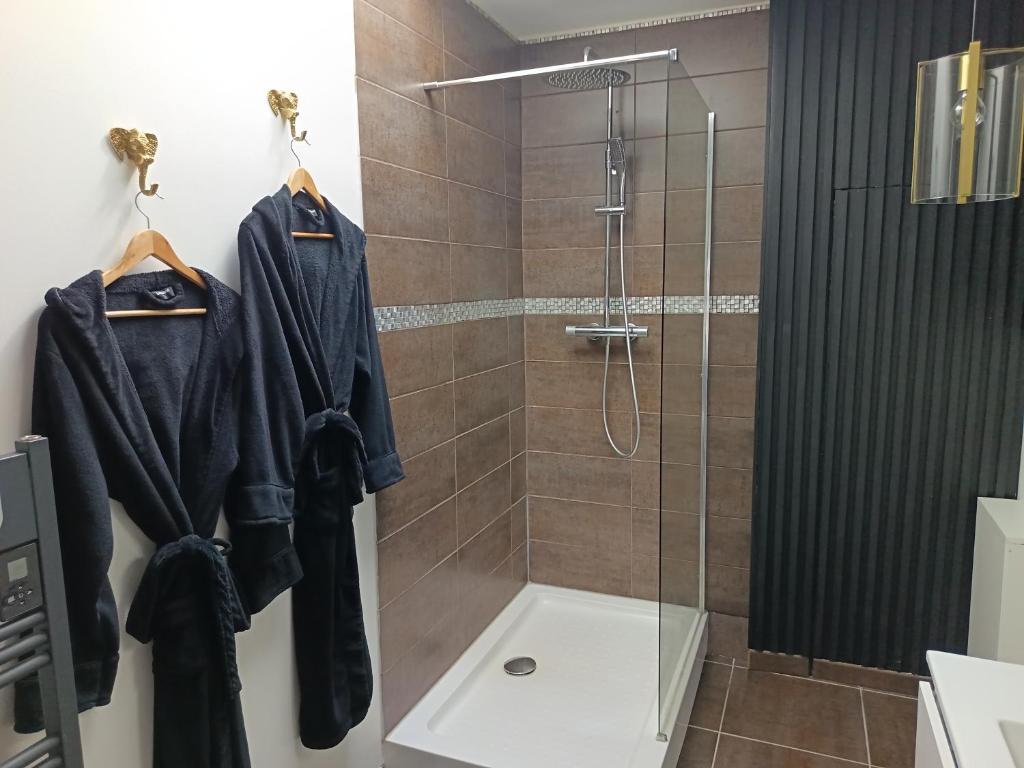 Cocon romantique avec jacuzzi extérieur 3