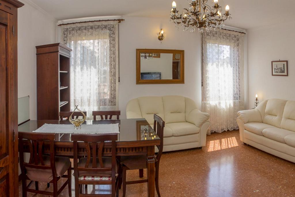 Casa San Giovanni e Paolo 3