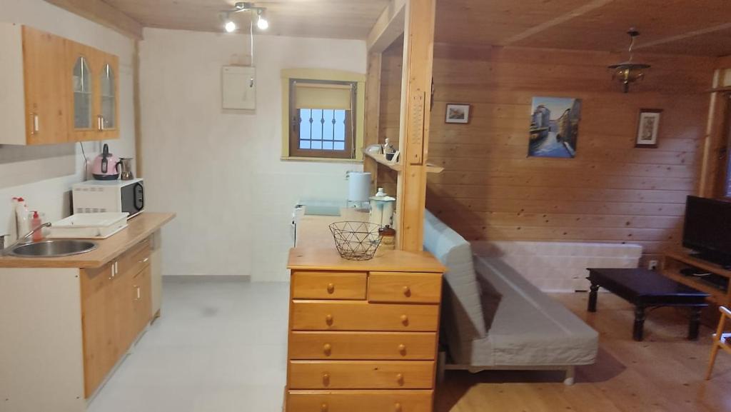 Fully equipped family house for recreation, 5 cars free parking 8
