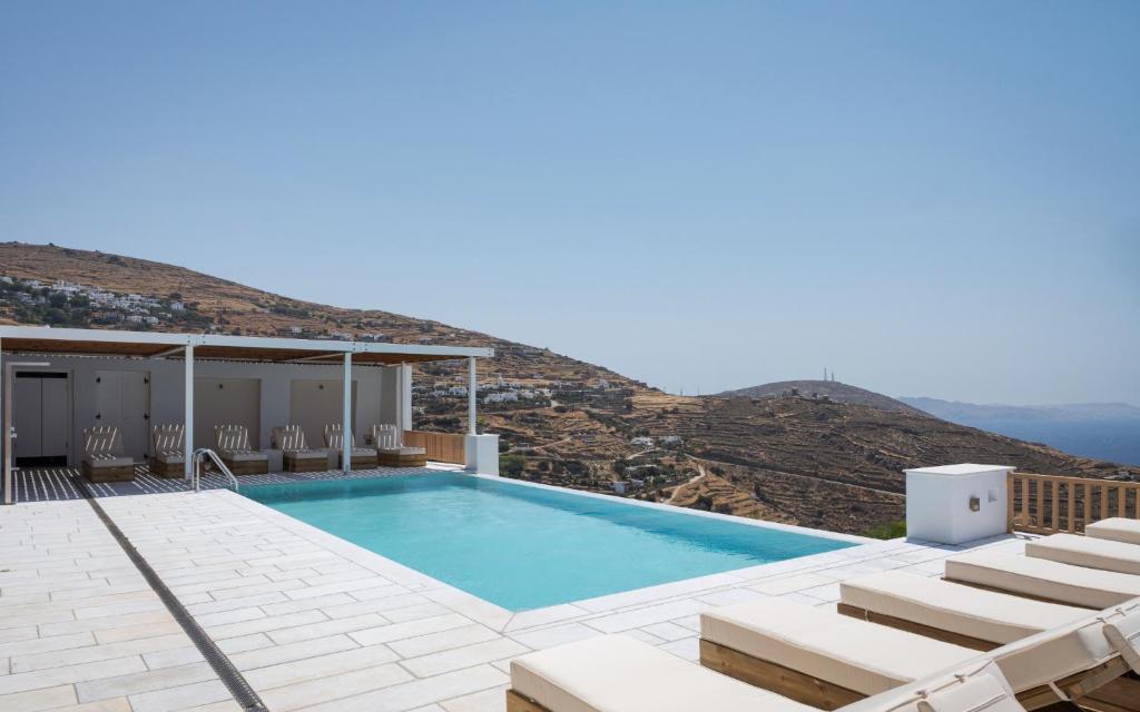 Morfes Luxury Apartments 2