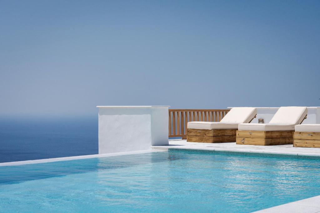 Morfes Luxury Apartments 8