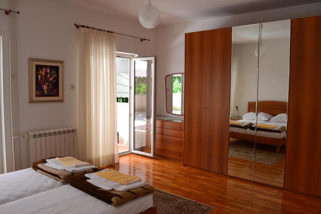 Apartments Monfiorenzo 2