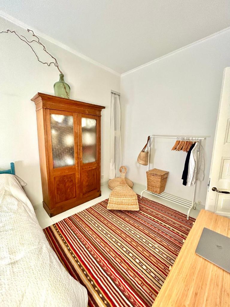 Cozy Top-Floor Studio in Trendy Punavuori, Quiet & Central 1