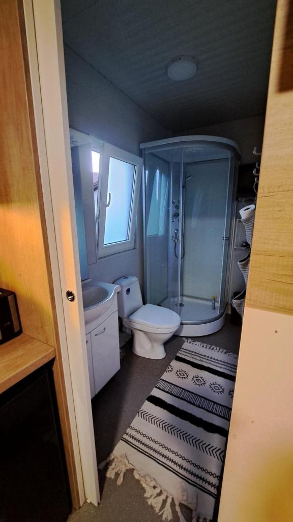 Mobile Home Cabana with HotTub&Sauna 7