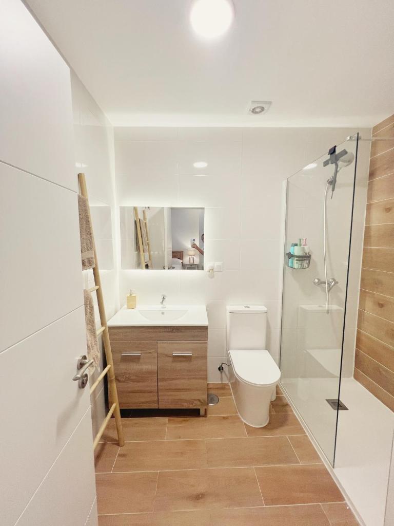 Casa Bella Suites - A stunning new entire apartment in an central location, Close to the beach 8