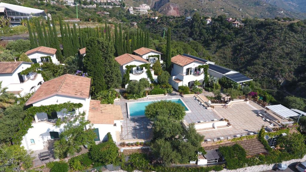 Residence Terra Rossa Taormina 7