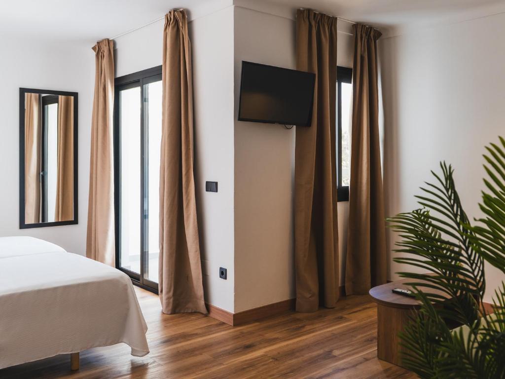 Vago Ibiza 6
