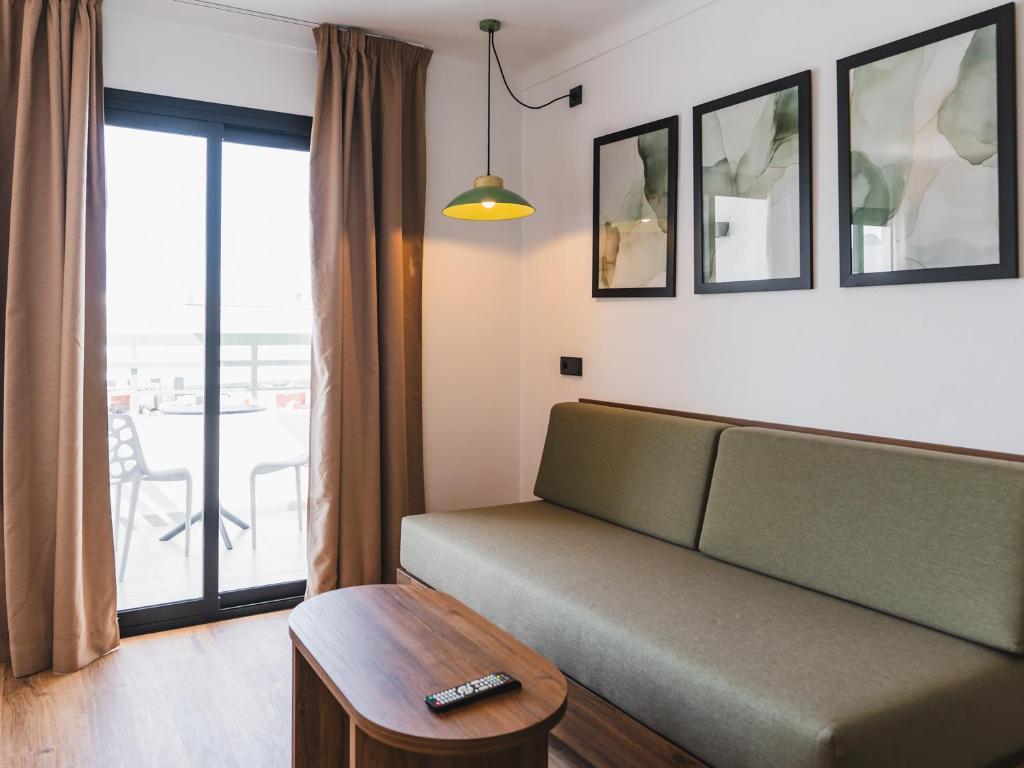 Vago Ibiza 4
