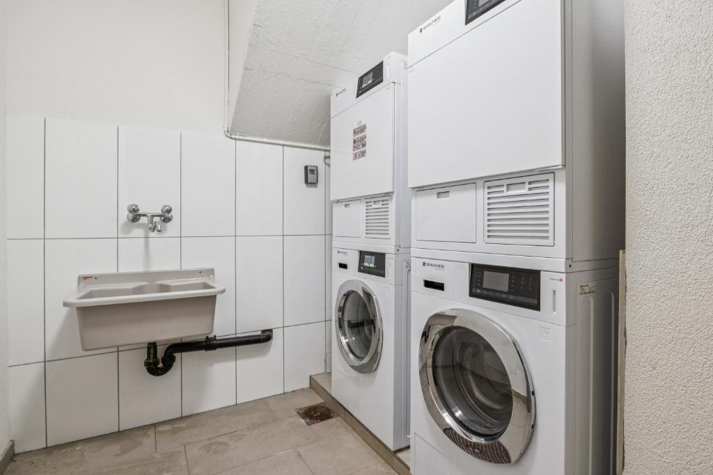 UP&GREAT Apartments - Stylish City Living 5