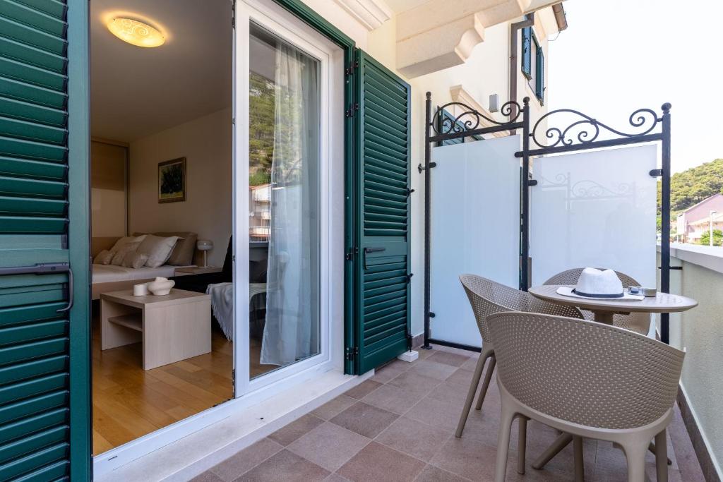 Villa Kogo 4