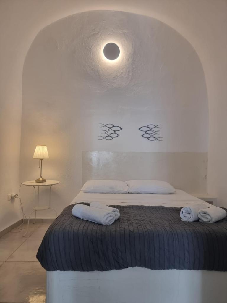 Nefeli Traditional Cave Houses 8