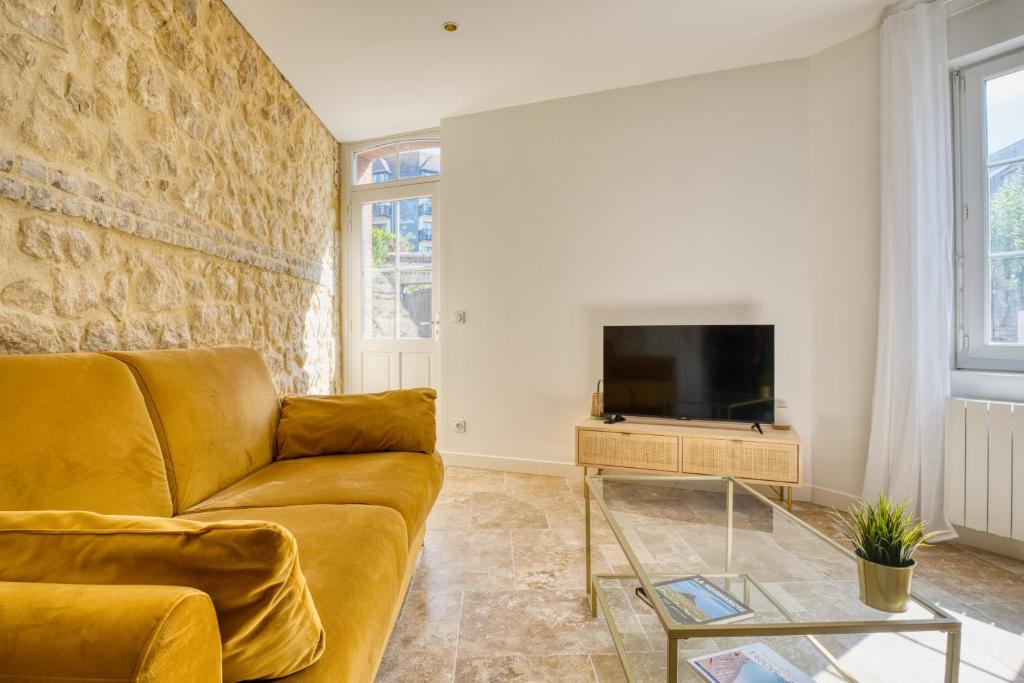 Maison cosy rénovée, tout à pied, plage et gare 5