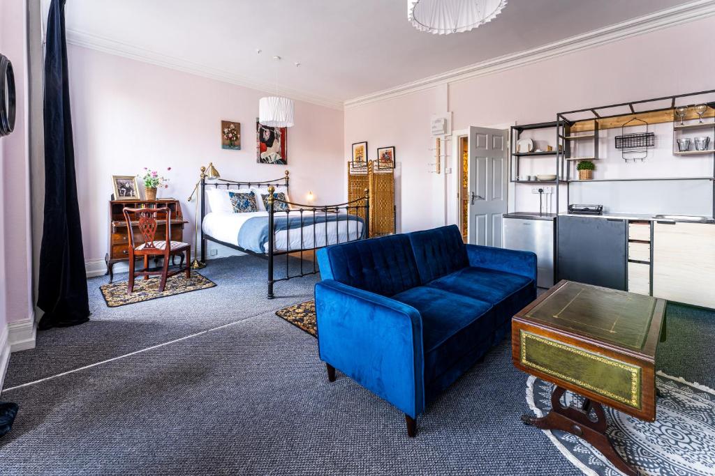 Rooms & Apartments Malone Road 7