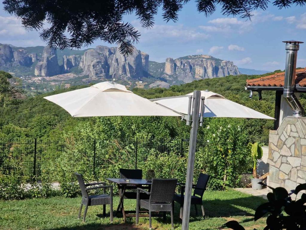 Private Meteora Panorama Garden Villa 6