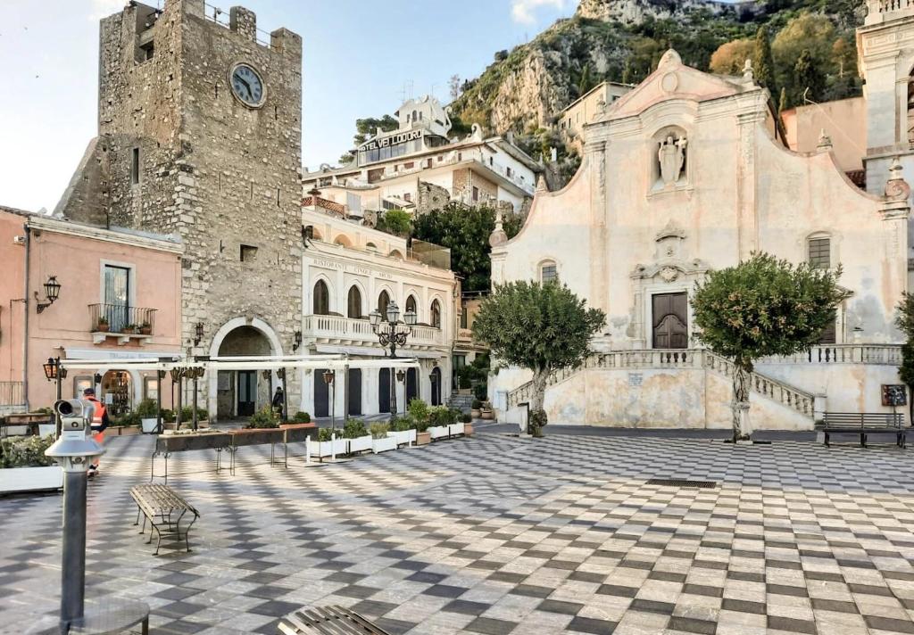 Taormina Sicilian Luxury Apartment 5