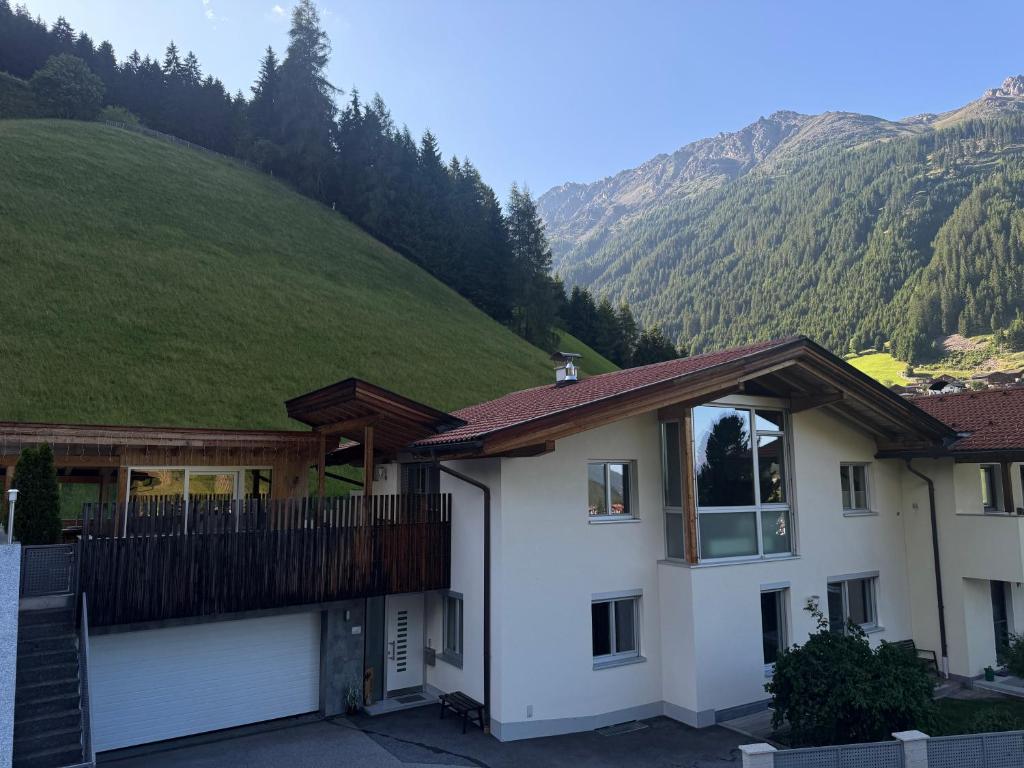 Ferienhaus Sellraintal 1