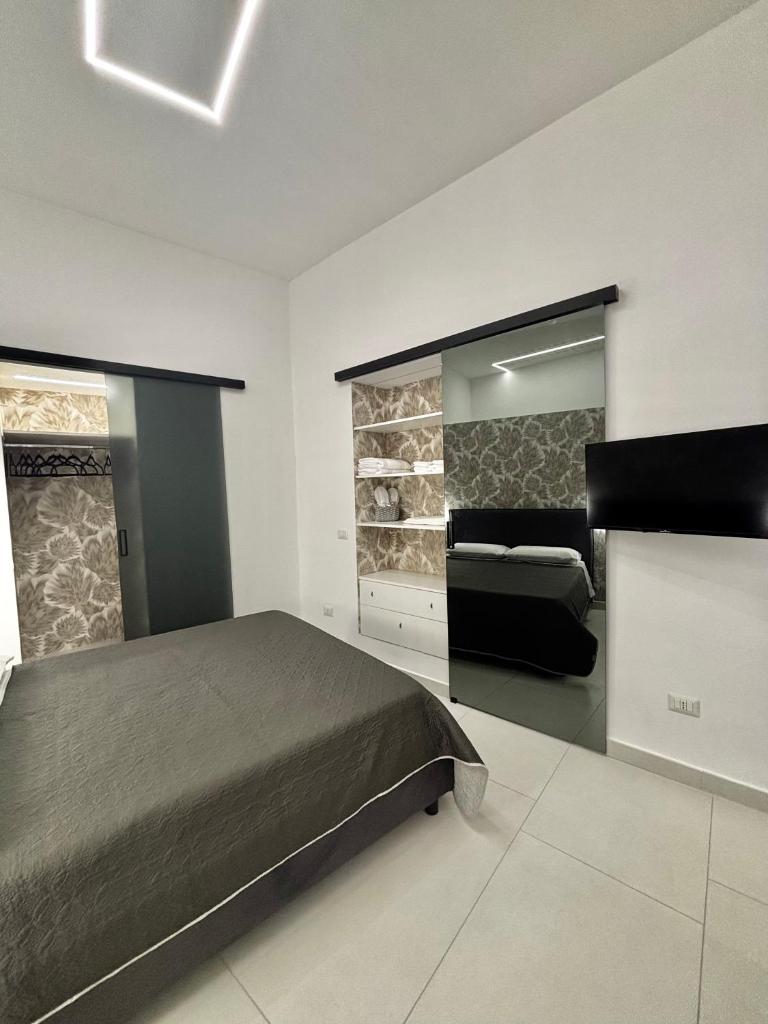 Lindas Room 1