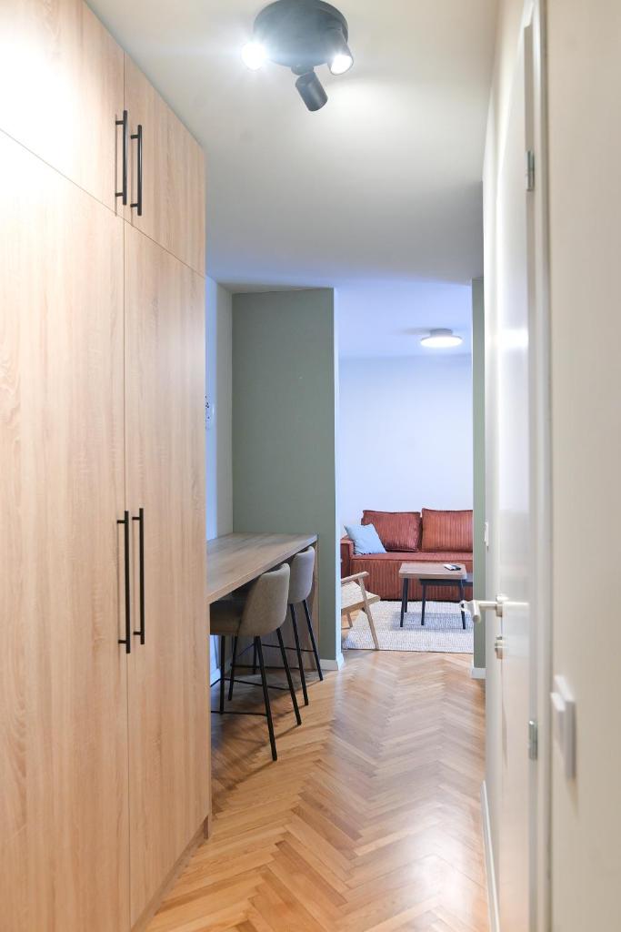 Lilis Studio 1, New 2025, Quiet Location 4