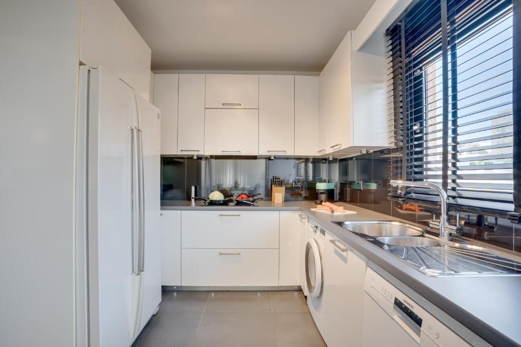 Makenzy Star 2bd duplex 300m from beach 4