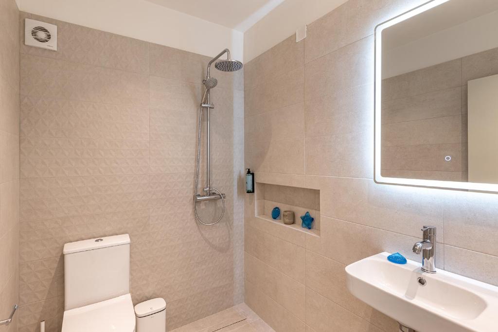 Palos Luxury Suites 7