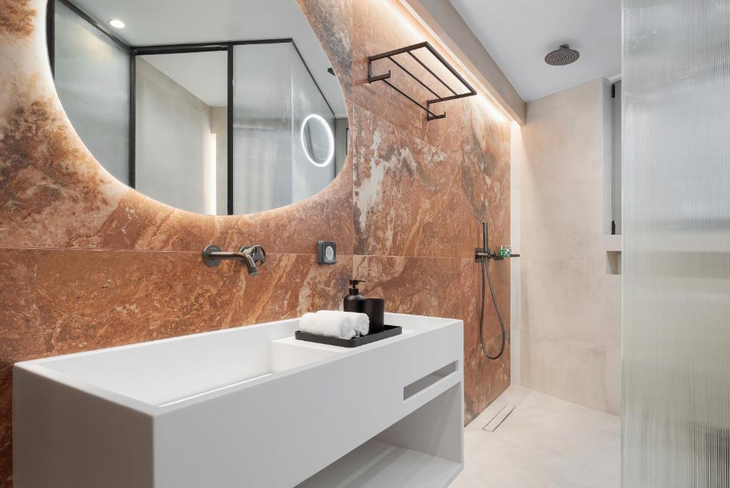 Acropolis Luxury Athens Suites 7