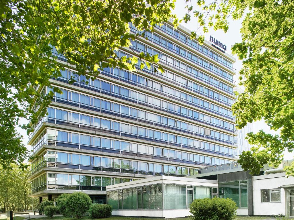 Numa Hamburg Fore 4