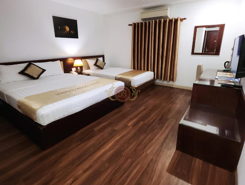 BEAUTIFUL BUI VIEN HOTEL