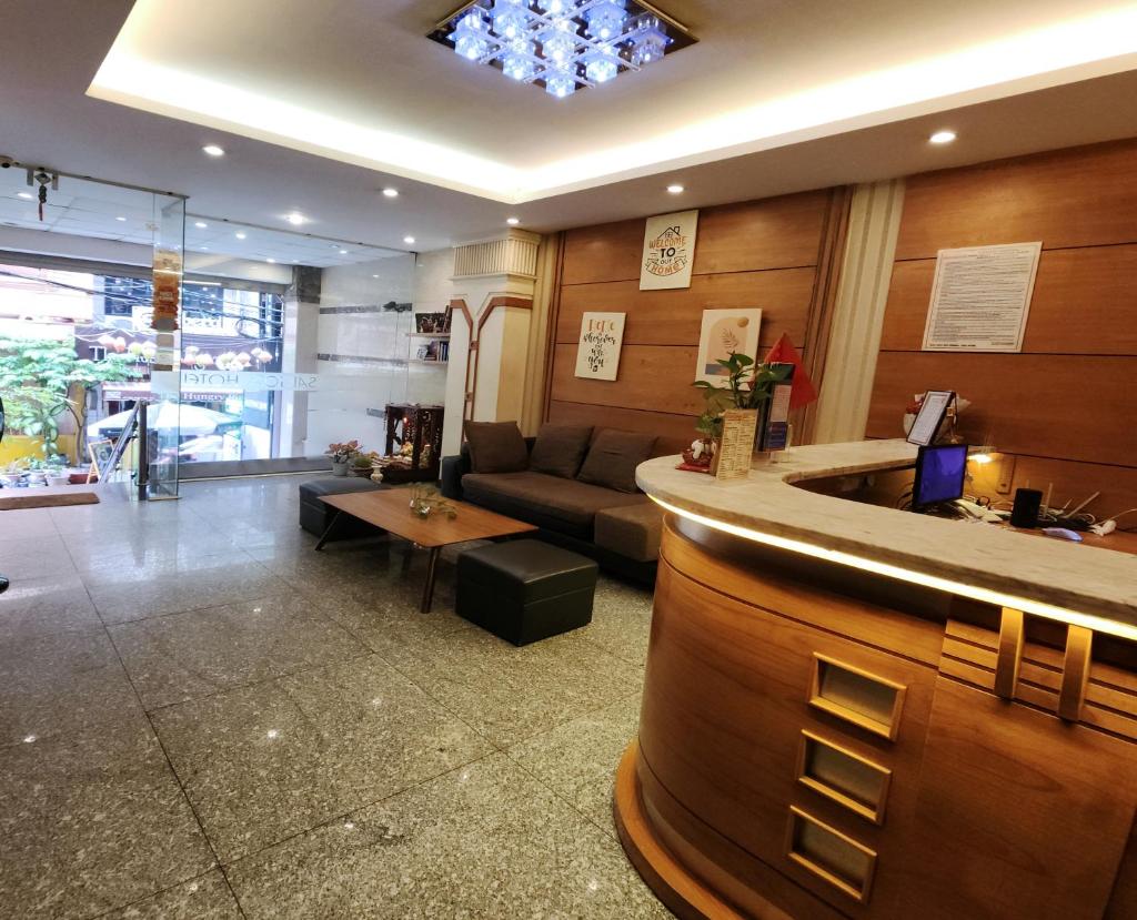 BEAUTIFUL BUI VIEN HOTEL