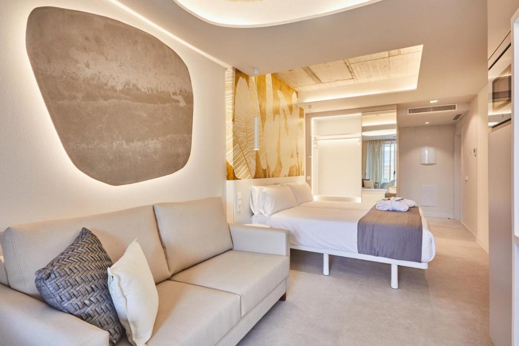 Silken Atlantis Suites - Holiday Homes 8