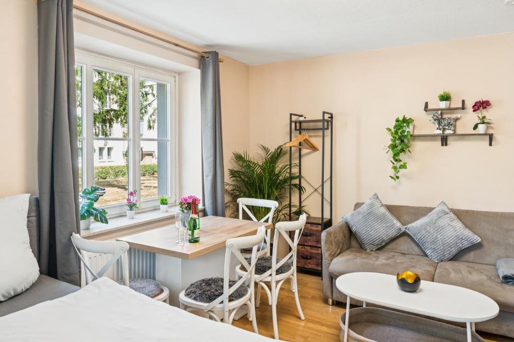 DresdenStay Nähe Elbepark 2 Schlafzimmer Kamin PS4 4