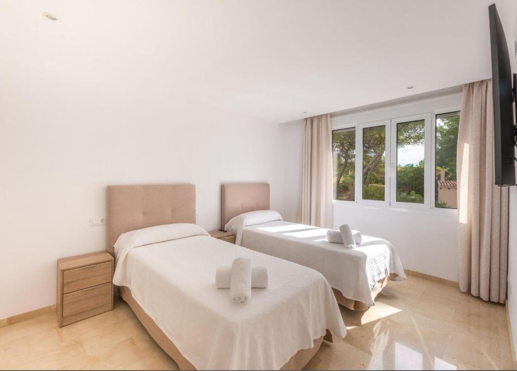 Villa Can Luciana with Private Pool near Palma 8