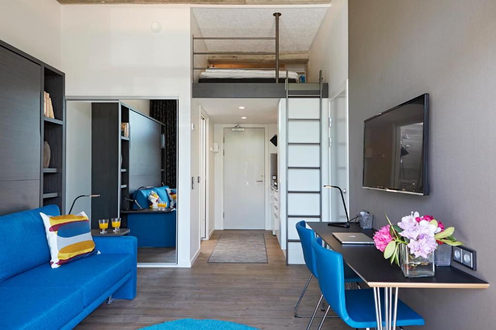 Living Suites 4