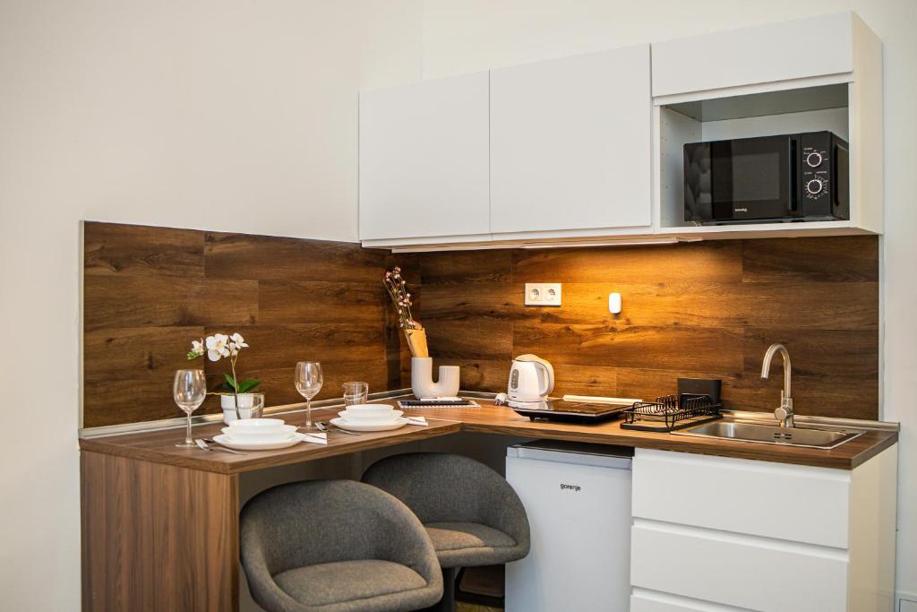 Cozy Studio Apartments in Downtown Budapest 6