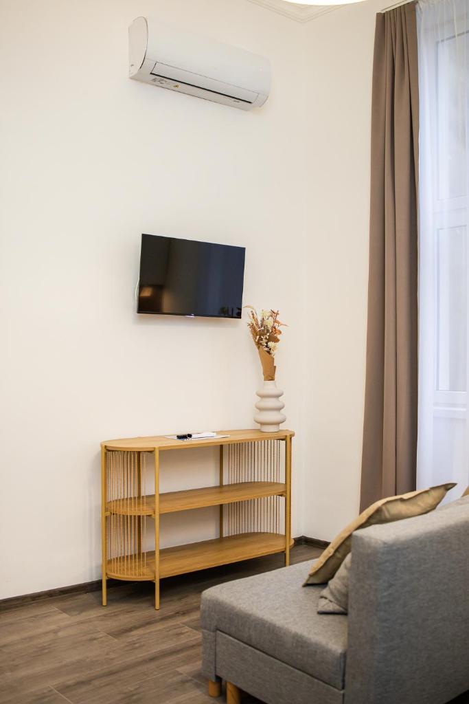 Cozy Studio Apartments in Downtown Budapest 7