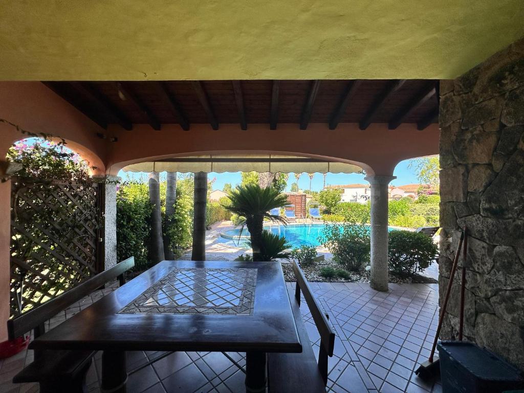 Photo de la galerie de l'établissement Villa Fenicotteri with private Pool in San Teodoro, à San Teodoro