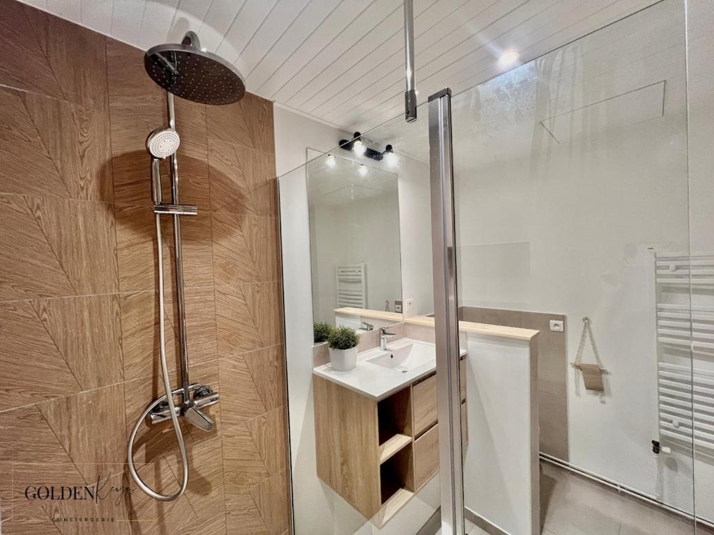 Le Lit du Thiou - lumineux, moderne et cozy 8
