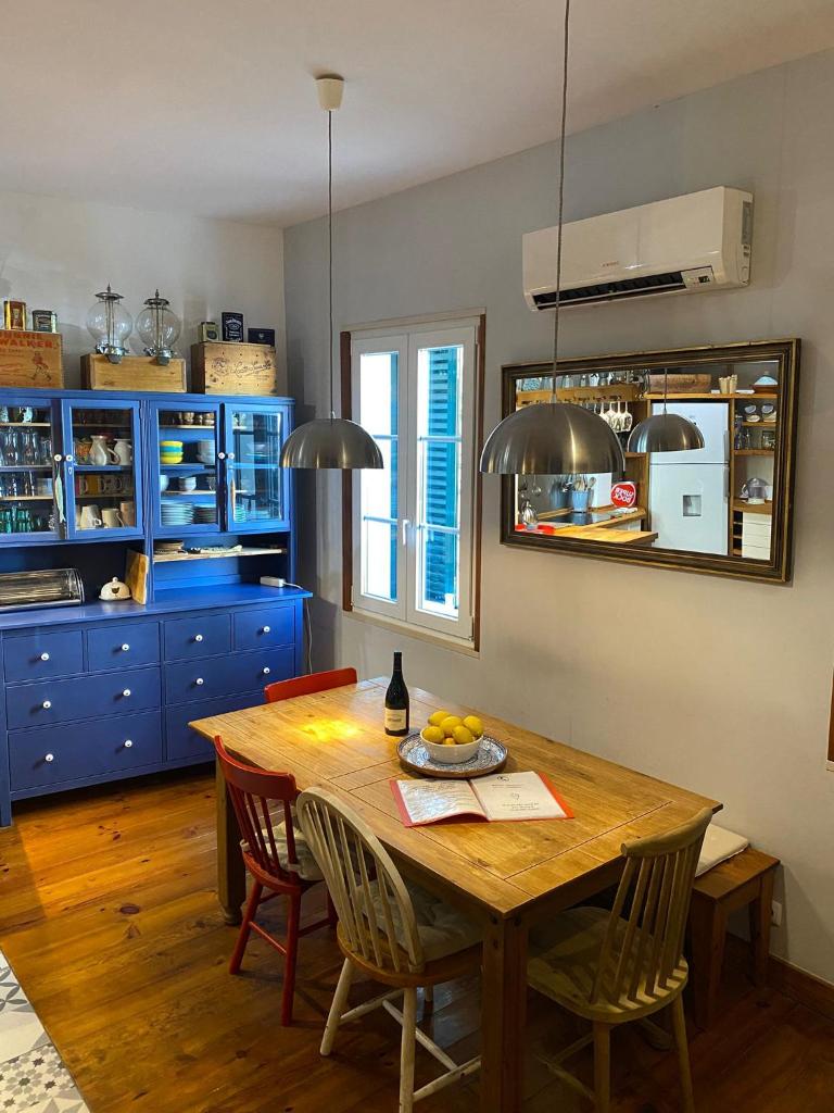 Charming Family Home in Graça 7