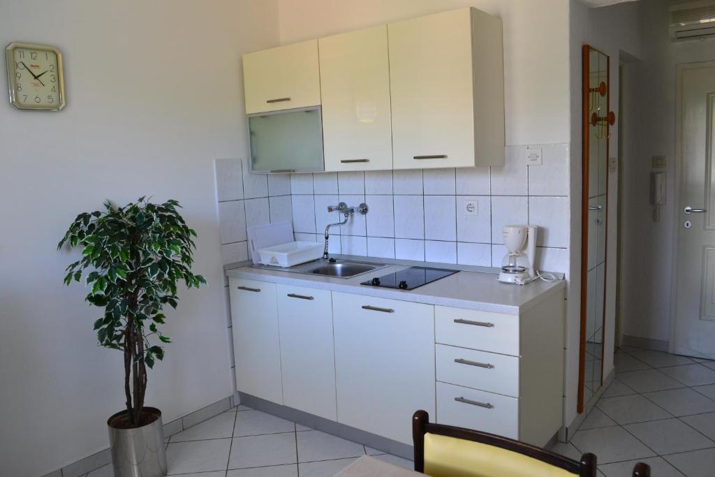 Apartments Monfiorenzo 4