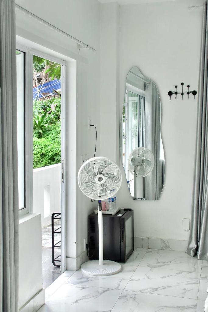 Cat Ba Santorini Homestay