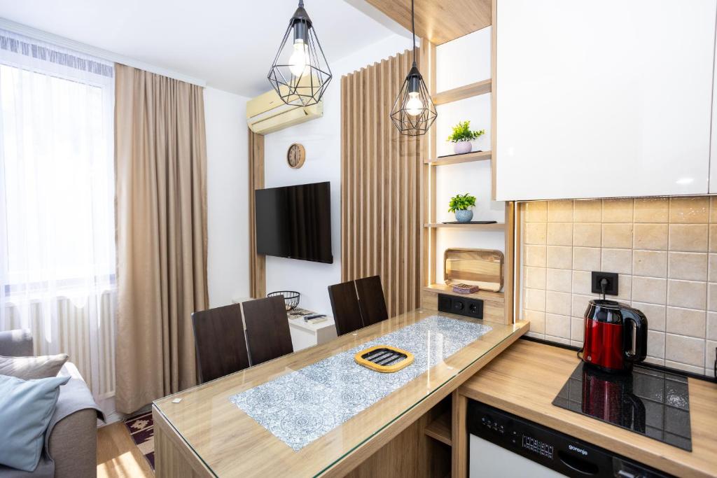 Apartment City SA 8