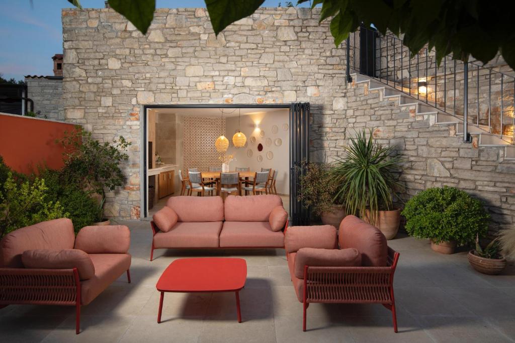 Villa Casa Nova with Heated Pool, Spa area & Game Room 7