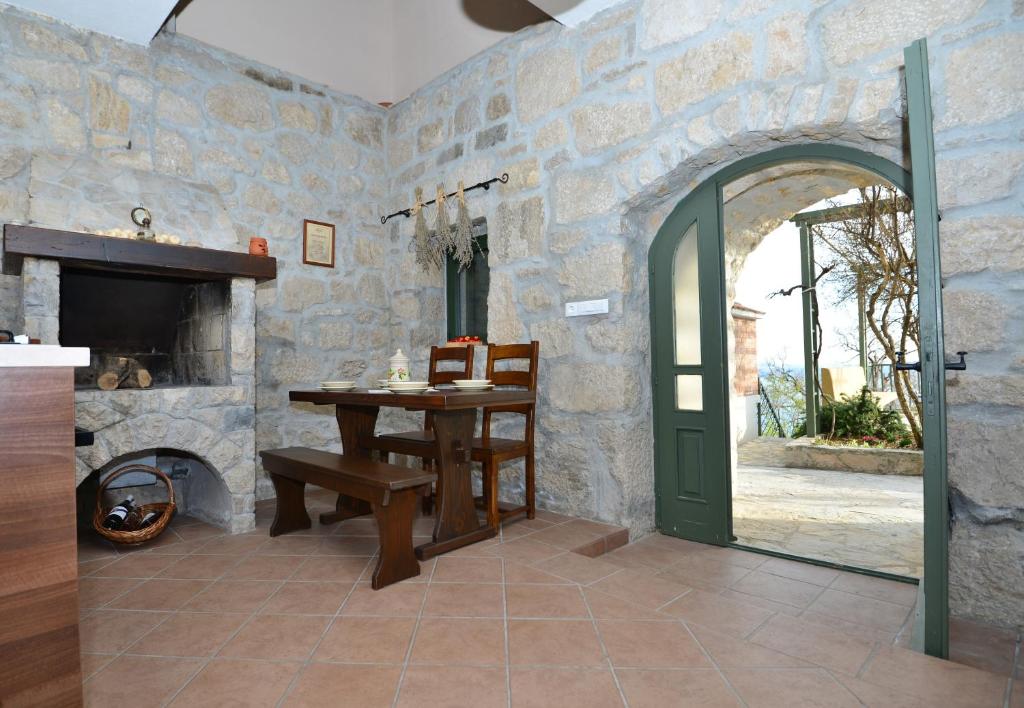 House Dida Mate - cozy house in nature with heated pool 5