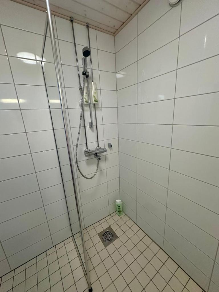 Stylish 2 Bed Central Apartment with Park View 3