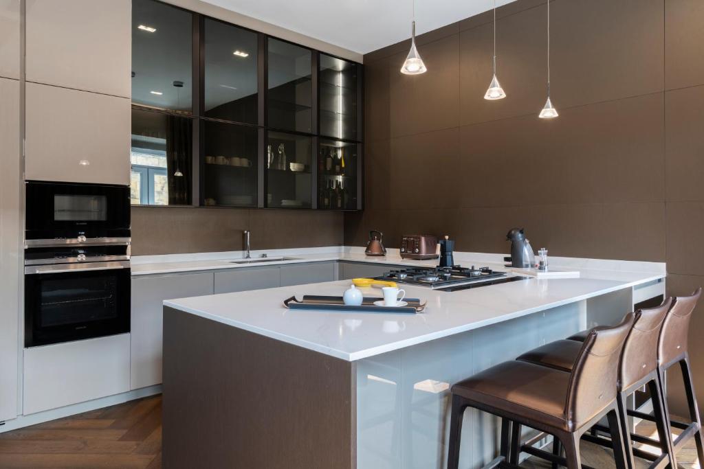 Lux Top Floor in the Hearth of Valletta by Arco Collection 8