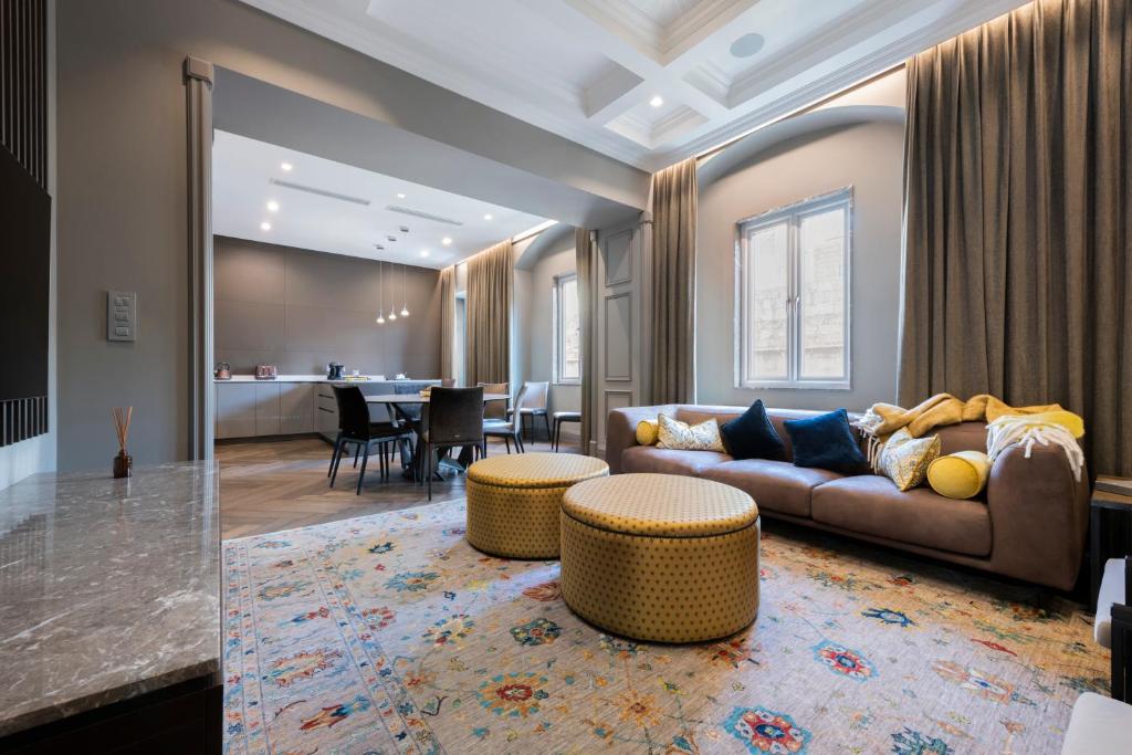 Lux Top Floor in the Hearth of Valletta by Arco Collection 2