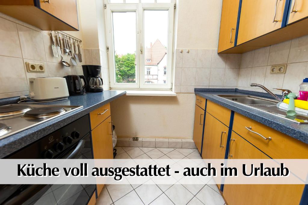 12 FEWOs im Jugendstilhaus mit Aufzug, großer Terrasse, Kingsize-Betten, 250Mbts WLAN, 55 Zoll Smart-TV - Nur ein kurzer Spaziergang durch den Park Venedig zur Krämerbrücke - Gaststätte im Haus 5