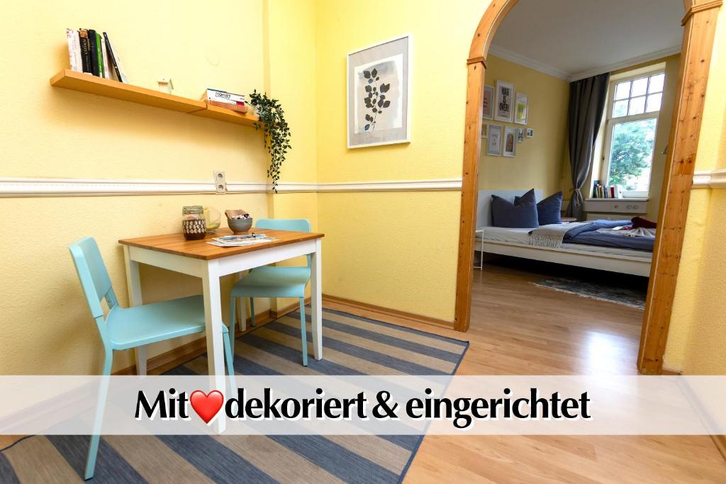 12 FEWOs im Jugendstilhaus mit Aufzug, großer Terrasse, Kingsize-Betten, 250Mbts WLAN, 55 Zoll Smart-TV - Nur ein kurzer Spaziergang durch den Park Venedig zur Krämerbrücke - Gaststätte im Haus 3